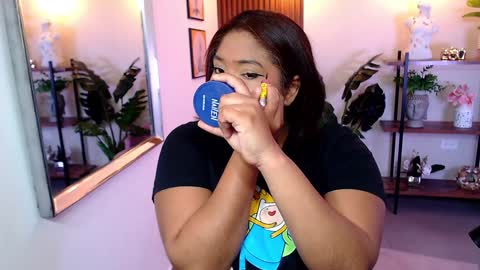 Snapshot of kenya_buhle chatting on 01/18/25, 11:11 Kenya Buhle online show from 01/18/25, 11:11