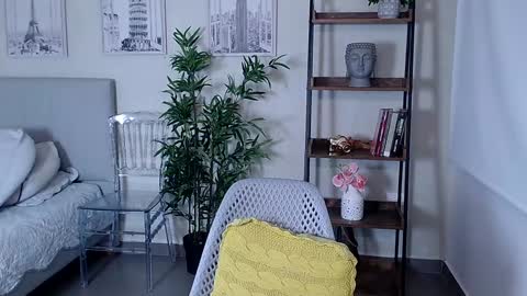 Snapshot of kenya_buhle chatting on 02/08/25, 11:01 Kenya Buhle online show from 02/08/25, 11:01