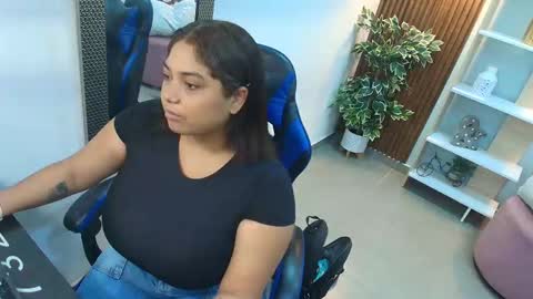 Snapshot of kenya_buhle chatting on 10/02/25, 11:06 Kenya Buhle online show from 10/02/25, 11:06