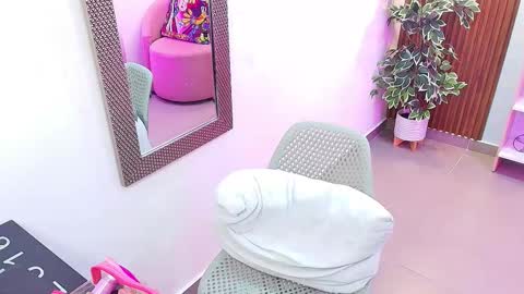 Kenya Buhle online show from 10/28/25, 11:25