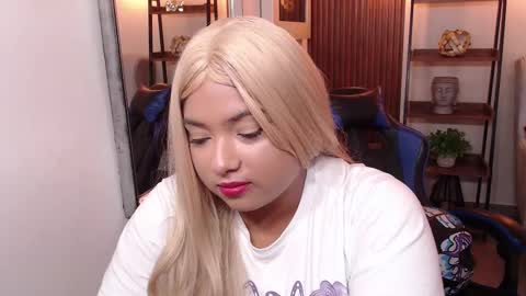 Kenya Buhle online show from 12/20/25, 06:26