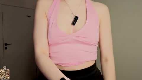 Snapshot of kenyattawestermark chatting on 05/15/26, 07:32 Lisa online show from 05/15/26, 07:32