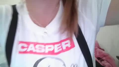 Snapshot of kenzbenz chatting on 10/06/25, 04:59 KenzBenz online show from 10/06/25, 04:59