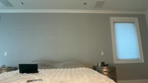 kenziesmithh online show from 11/20/25, 11:37