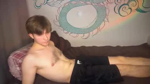 Kero online show from 02/01/25, 03:28