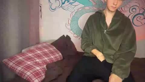 Kero online show from 02/10/25, 03:53