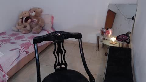 Mia  online show from 03/14/26, 06:35