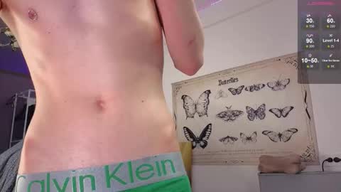 Snapshot of kessy_white chatting on 11/22/25, 09:36 Kessy online show from 11/22/25, 09:36