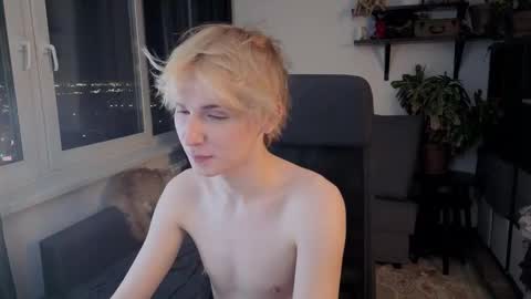 Snapshot of kessy_white chatting on 03/20/26, 10:25 Kessy online show from 03/20/26, 10:25