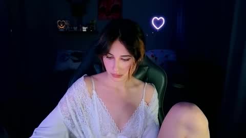 Snapshot of keti_moon chatting on 11/08/25, 05:23 Keti 3 online show from 11/08/25, 05:23