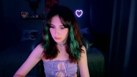 Snapshot of keti_moon chatting on 11/27/25, 05:37 Keti 3 online show from 11/27/25, 05:37