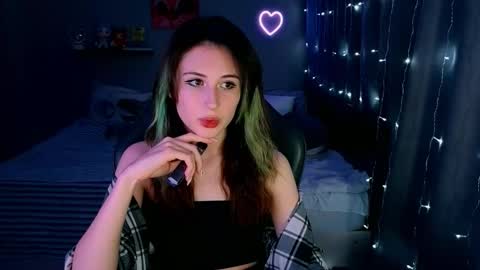 Snapshot of keti_moon chatting on 02/10/26, 06:23 Keti 3 online show from 02/10/26, 06:23