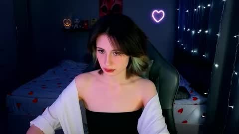 Snapshot of keti_moon chatting on 03/12/26, 07:20 Keti 3 online show from 03/12/26, 07:20