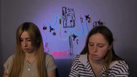 keuli_li online show from 01/05/26, 05:27