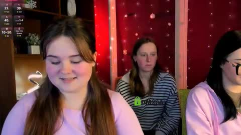 keuli_li online show from 01/15/26, 07:28