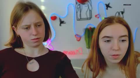 keuli_li online show from 02/21/26, 06:36