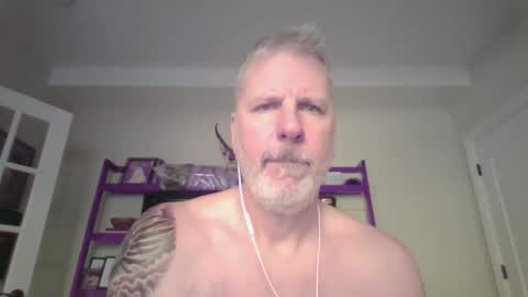 Snapshot of kevenz_playtime chatting on 10/30/25, 03:35 kevenz_playtime online show from 10/30/25, 03:35