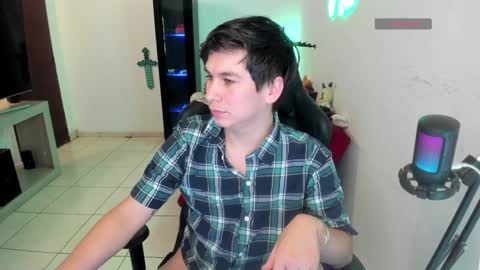 Snapshot of kevin873s chatting on 12/02/24, 11:51 Kevin online show from 12/02/24, 11:51