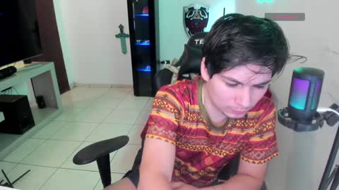 Snapshot of kevin873s chatting on 12/10/24, 11:40 Kevin online show from 12/10/24, 11:40