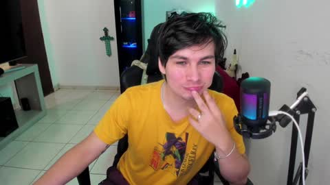 Snapshot of kevin873s chatting on 12/24/24, 12:11 Kevin online show from 12/24/24, 12:11