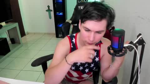 Snapshot of kevin873s chatting on 12/28/24, 12:04 Kevin online show from 12/28/24, 12:04