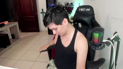 Snapshot of kevin873s chatting on 01/02/25, 05:03 Kevin online show from 01/02/25, 05:03