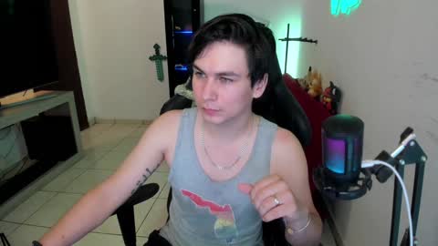 Snapshot of kevin873s chatting on 02/07/25, 11:45 Kevin online show from 02/07/25, 11:45