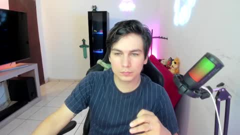 Snapshot of kevin873s chatting on 03/07/25, 12:26 Kevin online show from 03/07/25, 12:26