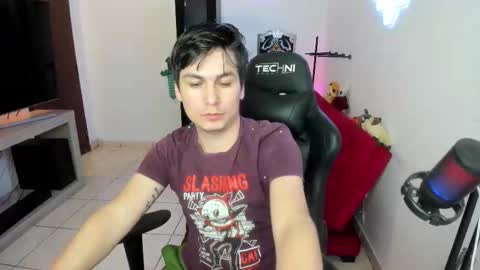 Snapshot of kevin873s chatting on 09/08/25, 11:15 Kevin online show from 09/08/25, 11:15