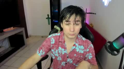 Snapshot of kevin873s chatting on 09/17/25, 11:39 Kevin online show from 09/17/25, 11:39