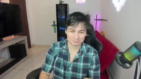 Snapshot of kevin873s chatting on 09/19/25, 11:27 Kevin online show from 09/19/25, 11:27