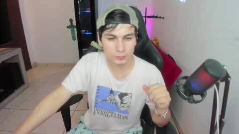 Snapshot of kevin873s chatting on 10/08/25, 11:24 Kevin online show from 10/08/25, 11:24