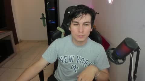 Snapshot of kevin873s chatting on 10/09/25, 11:36 Kevin online show from 10/09/25, 11:36