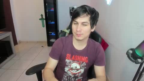 Snapshot of kevin873s chatting on 10/18/25, 11:27 Kevin online show from 10/18/25, 11:27