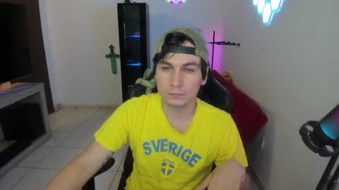 Snapshot of kevin873s chatting on 10/30/25, 11:16 Kevin online show from 10/30/25, 11:16