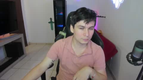 Snapshot of kevin873s chatting on 11/12/25, 11:14 Kevin online show from 11/12/25, 11:14