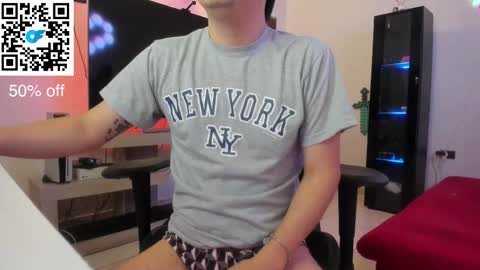 Snapshot of kevin873s chatting on 11/28/25, 11:29 Kevin online show from 11/28/25, 11:29