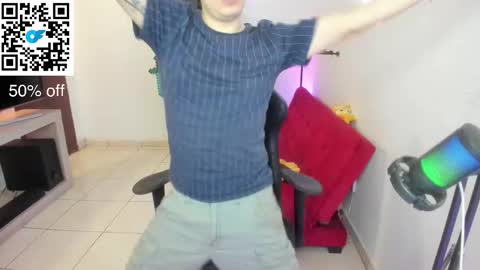 Snapshot of kevin873s chatting on 12/13/25, 11:32 Kevin online show from 12/13/25, 11:32