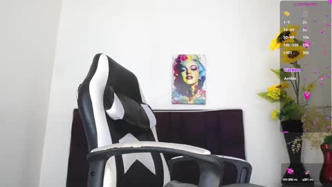 Snapshot of kevin__max_ chatting on 03/08/25, 07:09 Kev online show from 03/08/25, 07:09