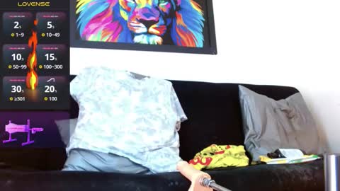 Snapshot of kevin__max_ chatting on 11/15/25, 07:21 Kev online show from 11/15/25, 07:21