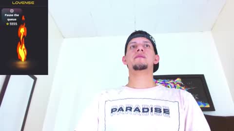 Snapshot of kevin__max_ chatting on 11/18/25, 07:18 Kev online show from 11/18/25, 07:18