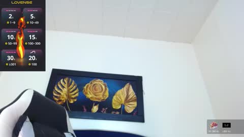 Snapshot of kevin__max_ chatting on 11/26/25, 11:44 Kev online show from 11/26/25, 11:44