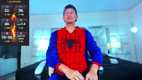 Snapshot of kevin__max_ chatting on 11/27/25, 11:23 Kev online show from 11/27/25, 11:23