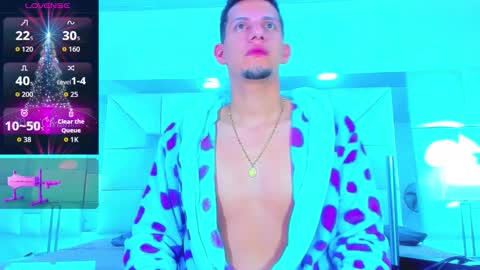 Snapshot of kevin__max_ chatting on 12/14/25, 11:26 Kev online show from 12/14/25, 11:26