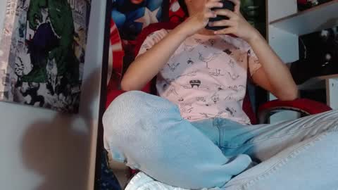 Snapshot of kevin_charless chatting on 04/06/26, 11:22 Kevin online show from 04/06/26, 11:22