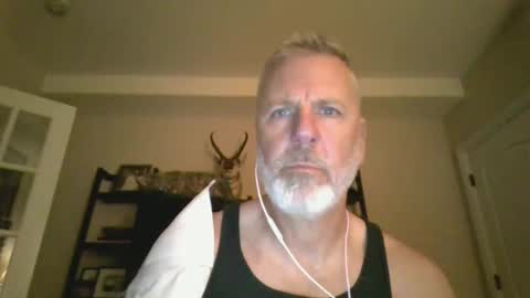 kevin_edges online show from 09/17/25, 07:32