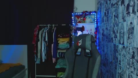 Kevin online show from 01/11/25, 04:16