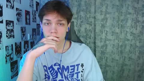 Kevin online show from 10/17/25, 04:04