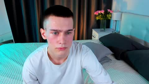 Snapshot of kevin_kess chatting on 01/31/25, 05:32 Ask me online show from 01/31/25, 05:32