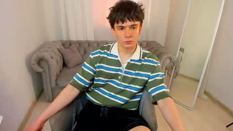 Snapshot of kevin_kess chatting on 07/30/26, 10:36 Ask me online show from 07/30/26, 10:36